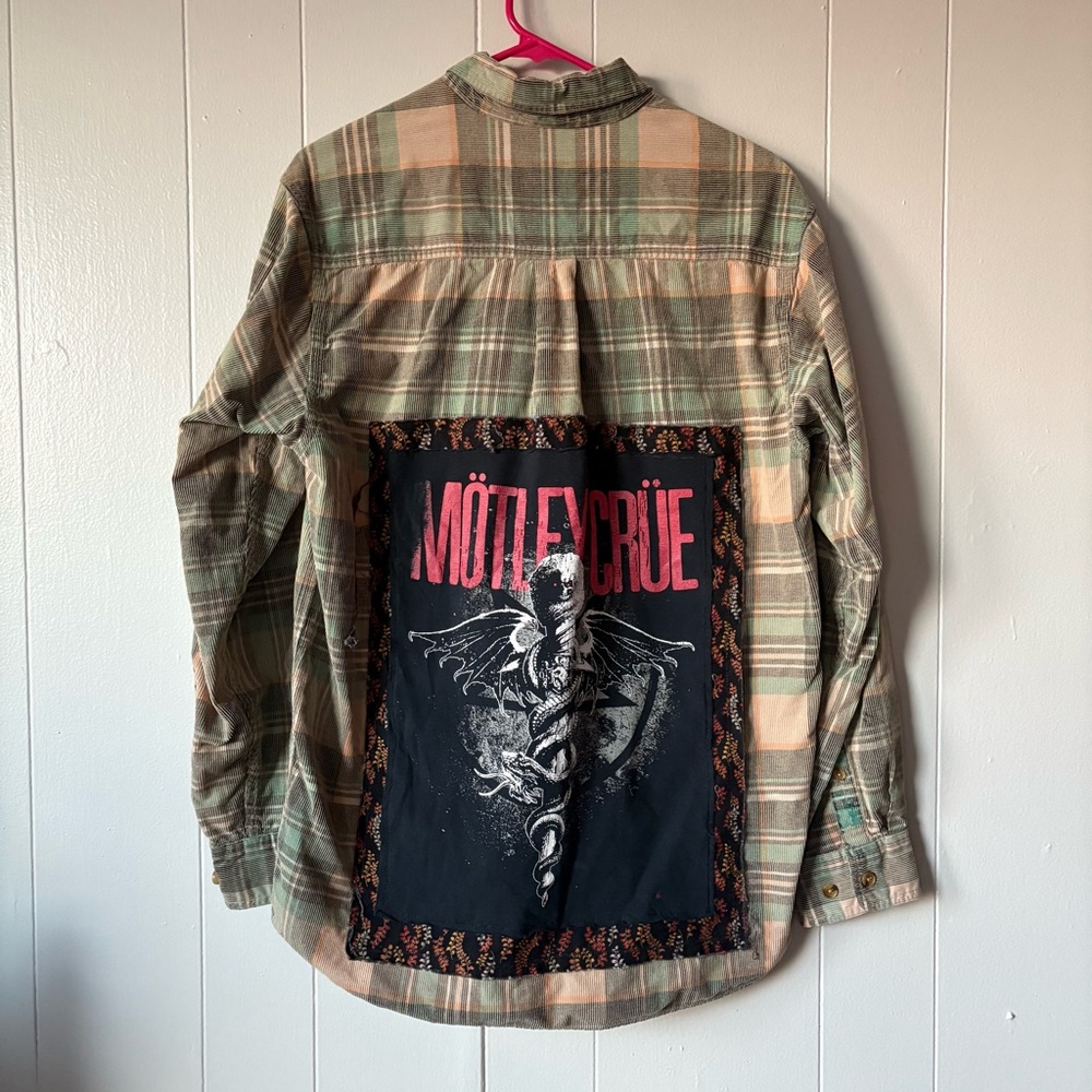 Mötley Crüe Upcycled Grunge Shirt